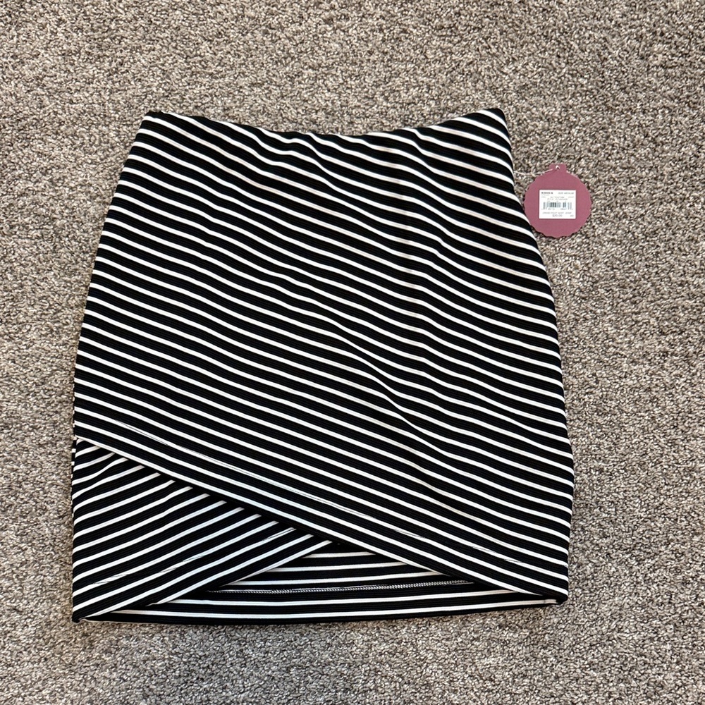 SO Black and White Striped Pencil Skirt